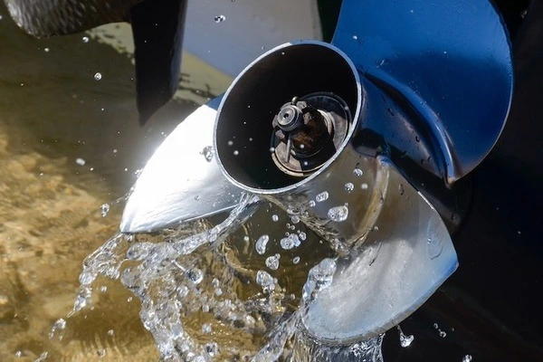 Titanium submarine propellers