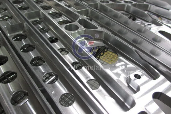 Titanium Pipe Joint for Seawater and Desalination Systems Titanium Pipe Joint for Seawater and Desalination Systems