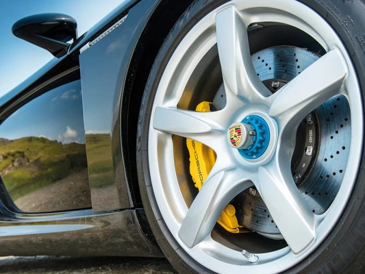 Porsche titanium lug nuts Porsche titanium lug nuts