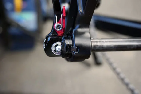 Titanium Thru Axle Titanium Thru Axle