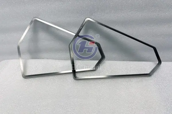 grade-5-titanium-lug-bolt-detail.jpg grade-5-titanium-lug-bolt-detail.jpg