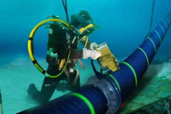 Underwater Communication Devices