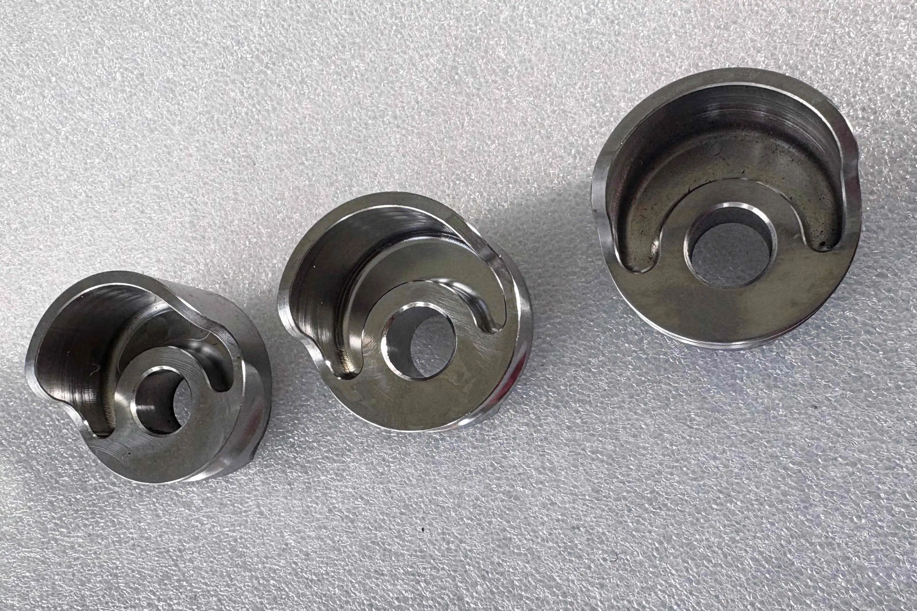 Titanium rear dropouts for custom bike frames Titanium rear dropouts for custom bike frames