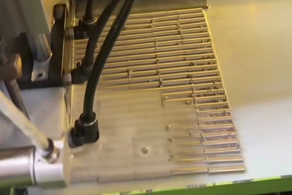 titanium-screw-raw-material-preparation.jpg