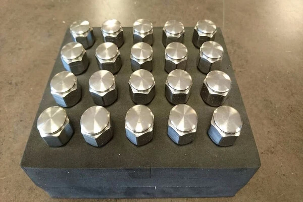 Titanium Lug Bolts Packaging Titanium Lug Bolts Packaging