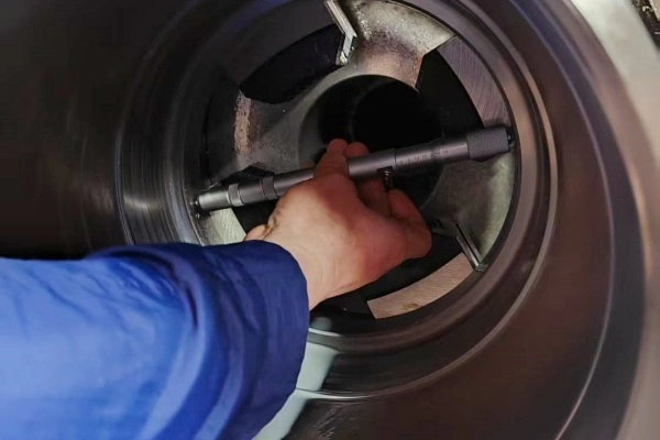 titanium-inner-diameter-measurement.jpg