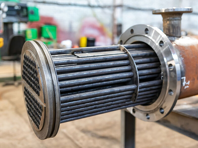 How to Choose Titanium Tube Sheet for Industrial Applications