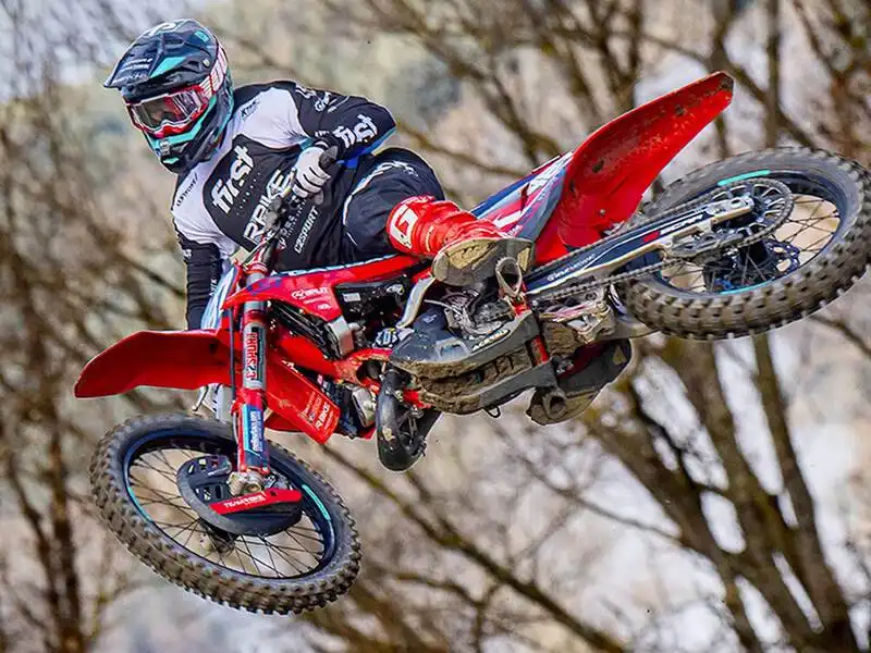 Titanium Pegs vs Steel: Weight Reduction That Matters